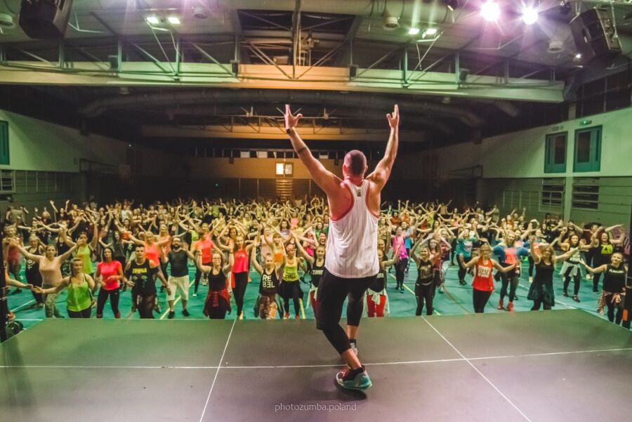 zdj z maratonu domyslne, ze sceny